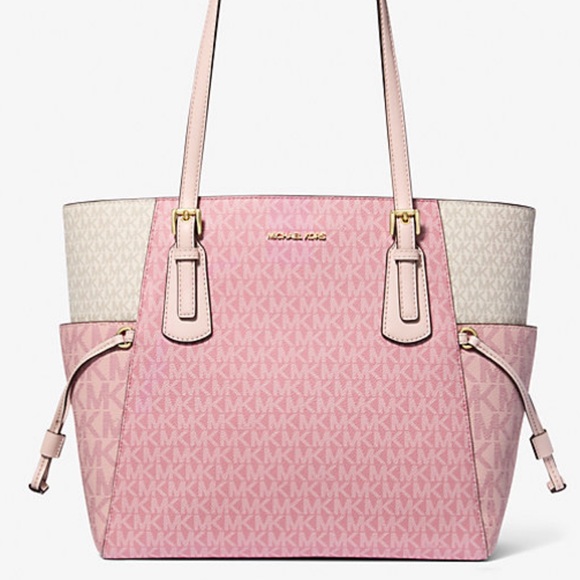 Michael Kors Voyager Large Color-Block Signature Logo Tote Bag
Powder Blush Mult - Picture 5 of 16